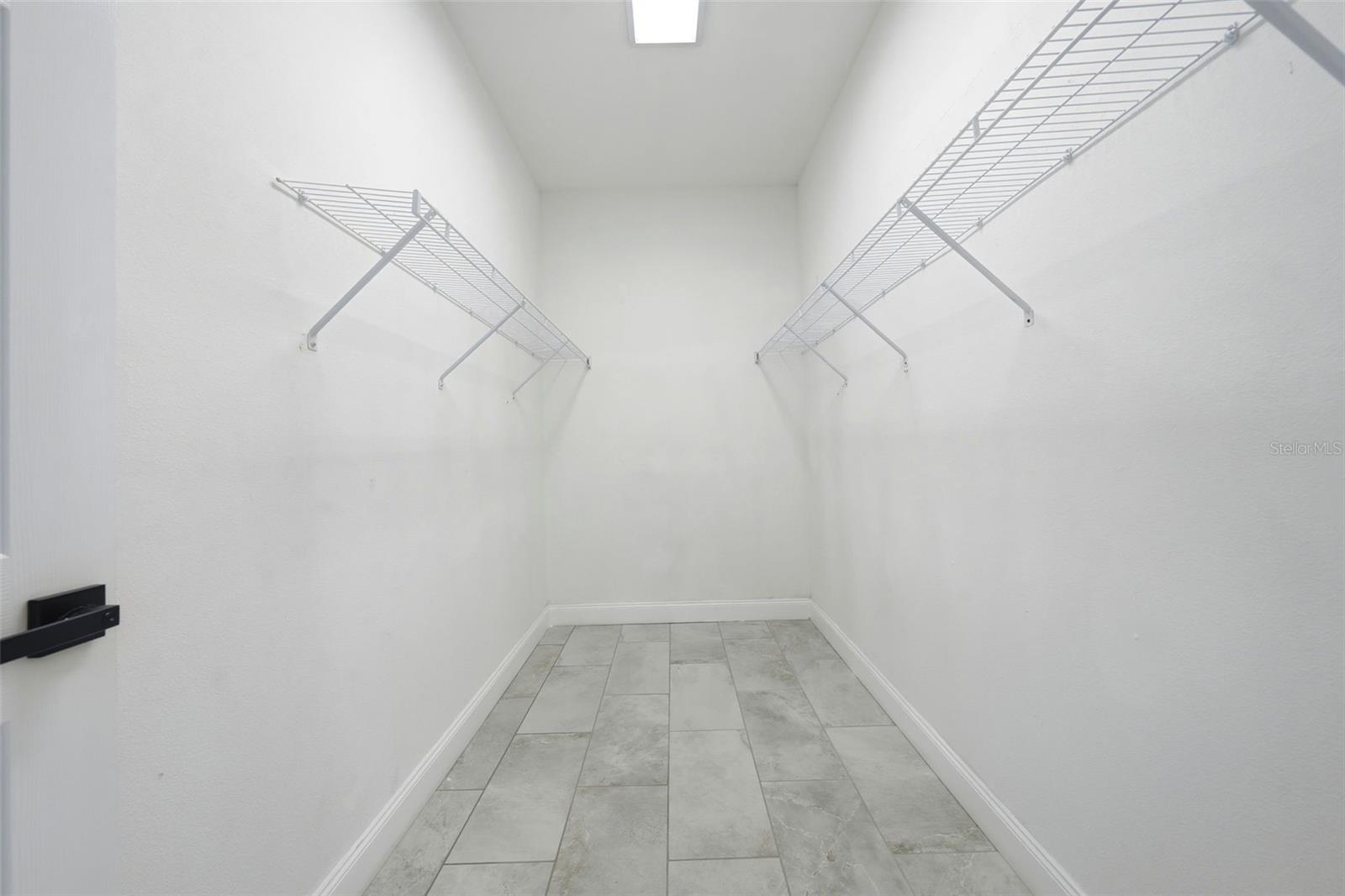 GLENMUIR 48 39 - Residential
