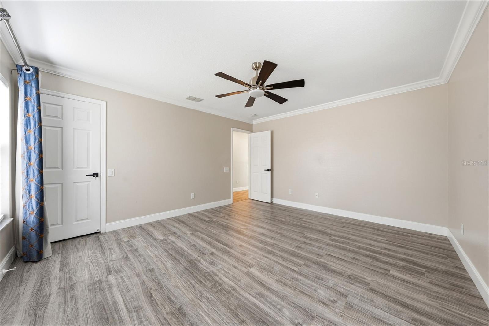 GLENMUIR 48 39 - Residential