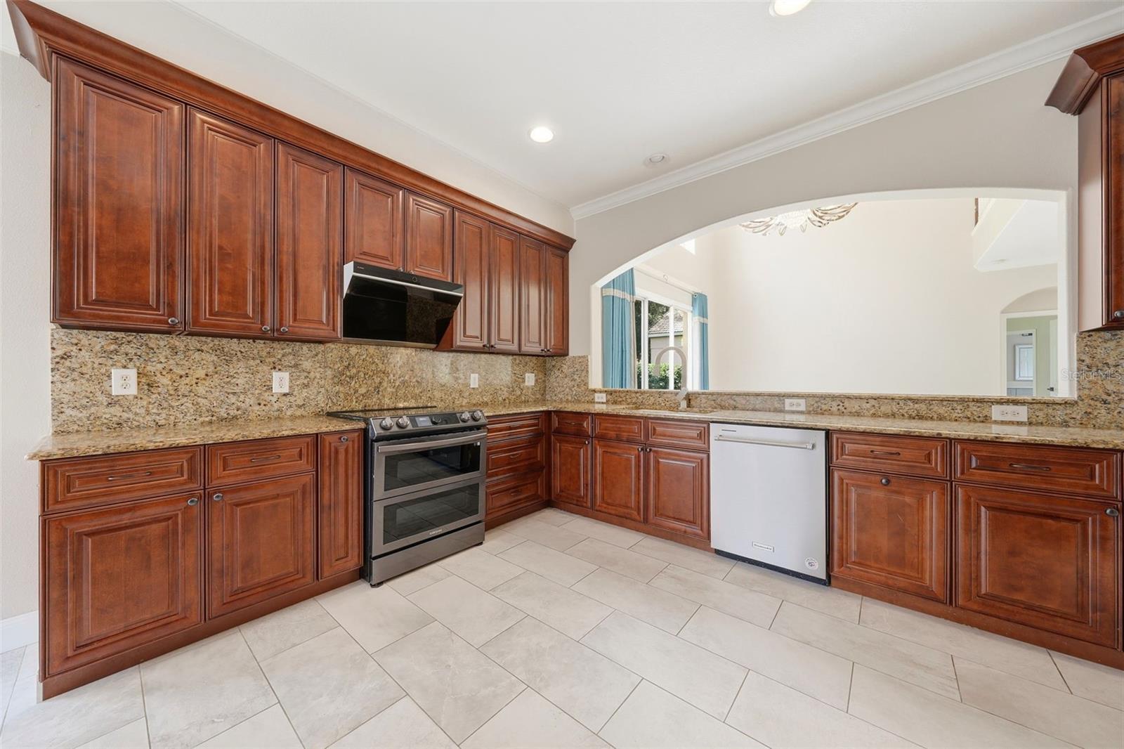 GLENMUIR 48 39 - Residential