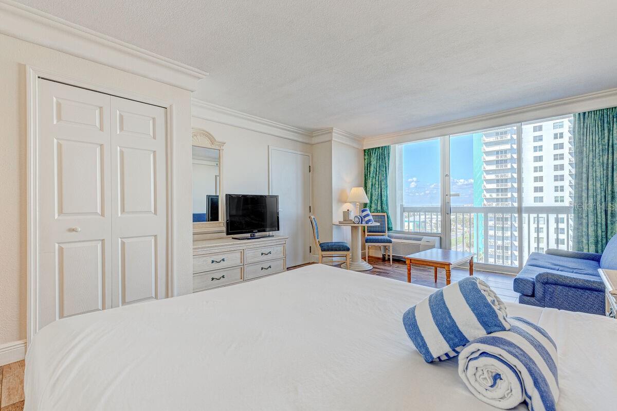 DAYTONA BEACH RESORT & CONF CENTER - Residential