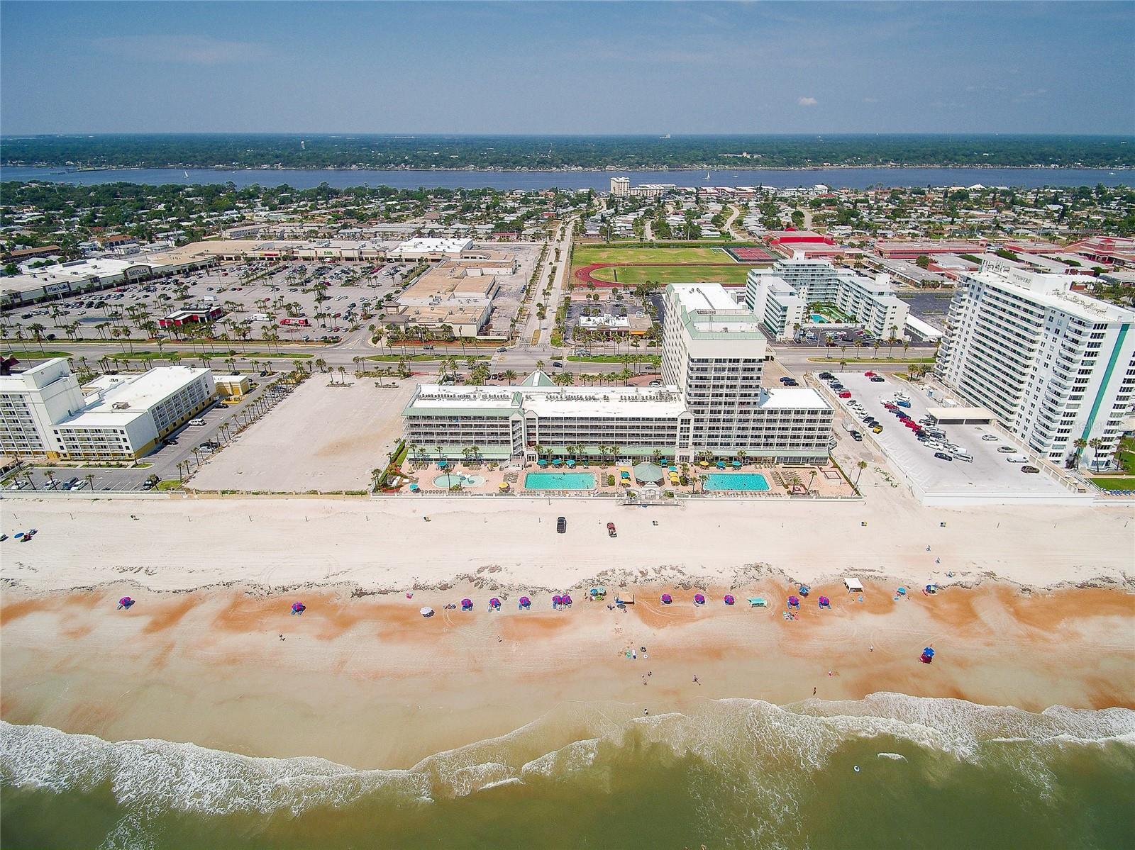 DAYTONA BEACH RESORT & CONF CENTER - Residential