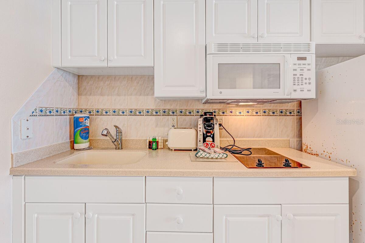 DAYTONA BEACH RESORT & CONF CENTER - Residential