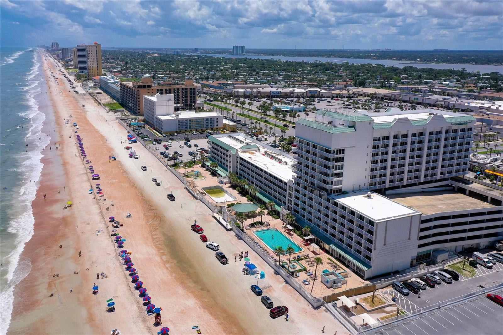 DAYTONA BEACH RESORT & CONF CENTER - Residential