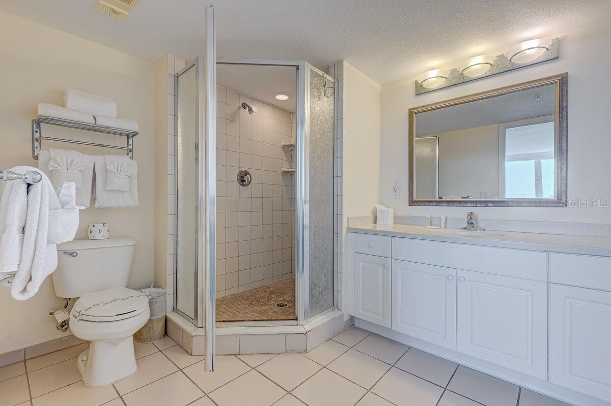 DAYTONA BEACH RESORT & CONF CENTER - Residential