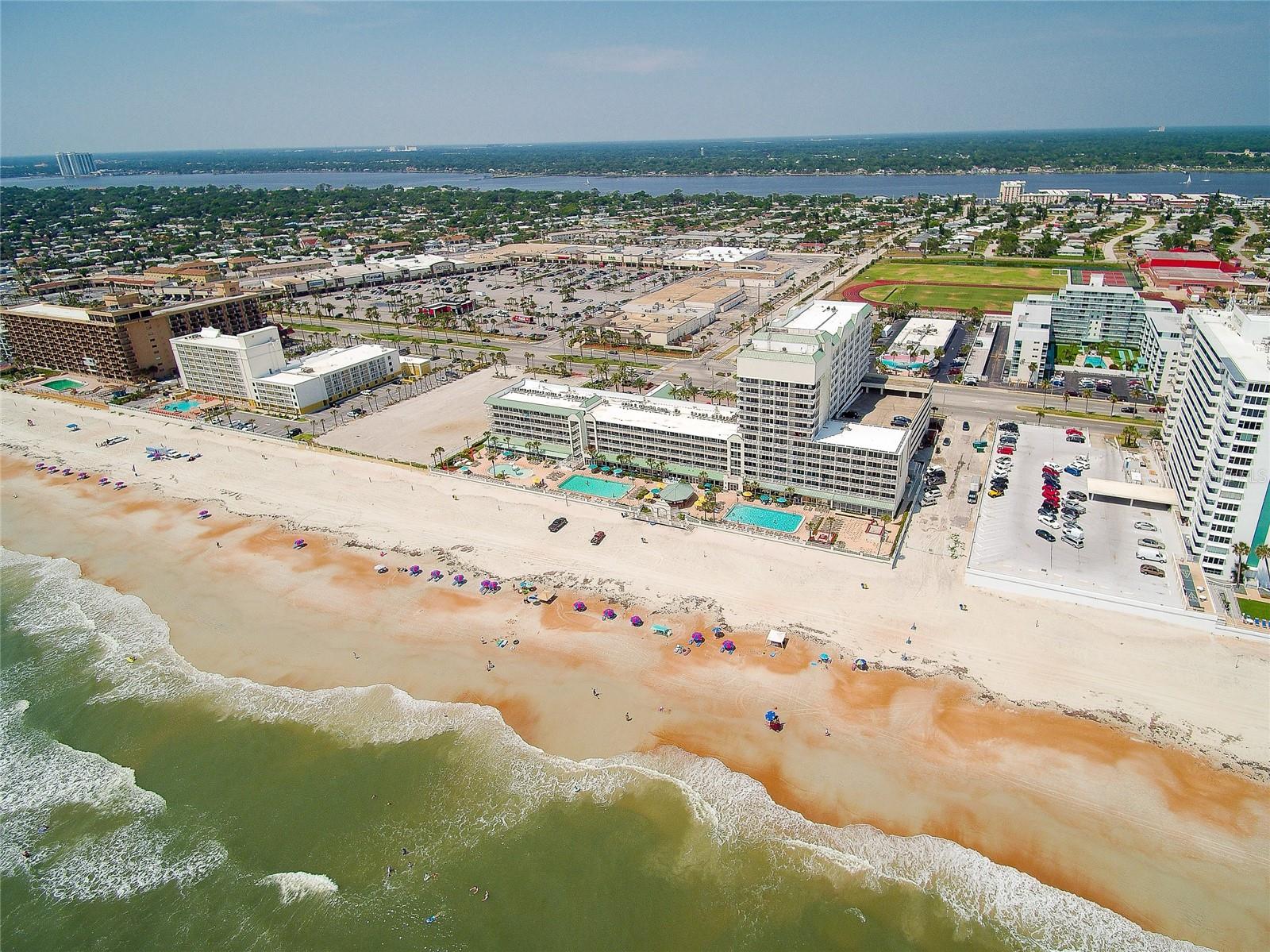 DAYTONA BEACH RESORT & CONF CENTER - Residential