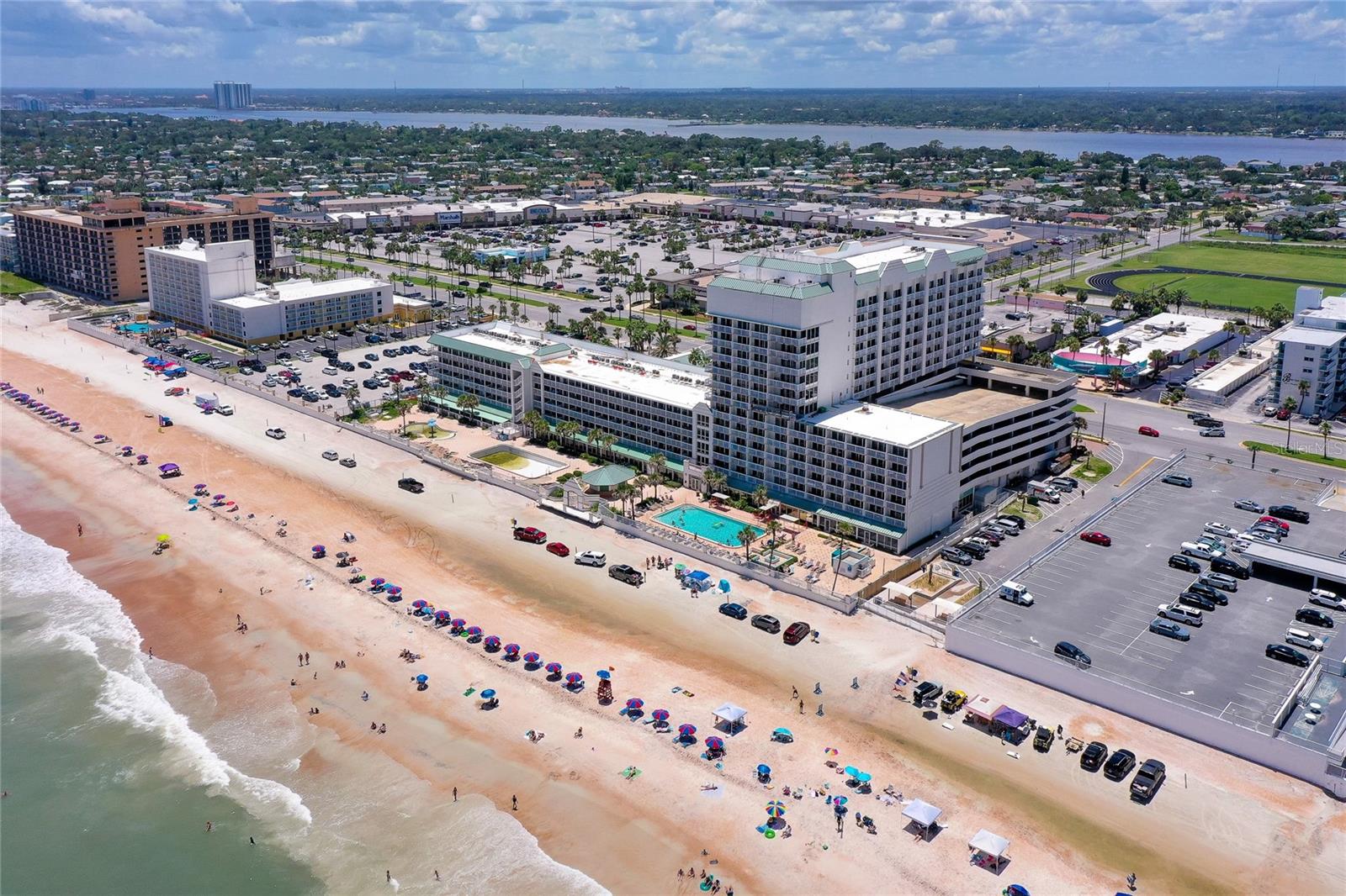 DAYTONA BEACH RESORT & CONF CENTER - Residential