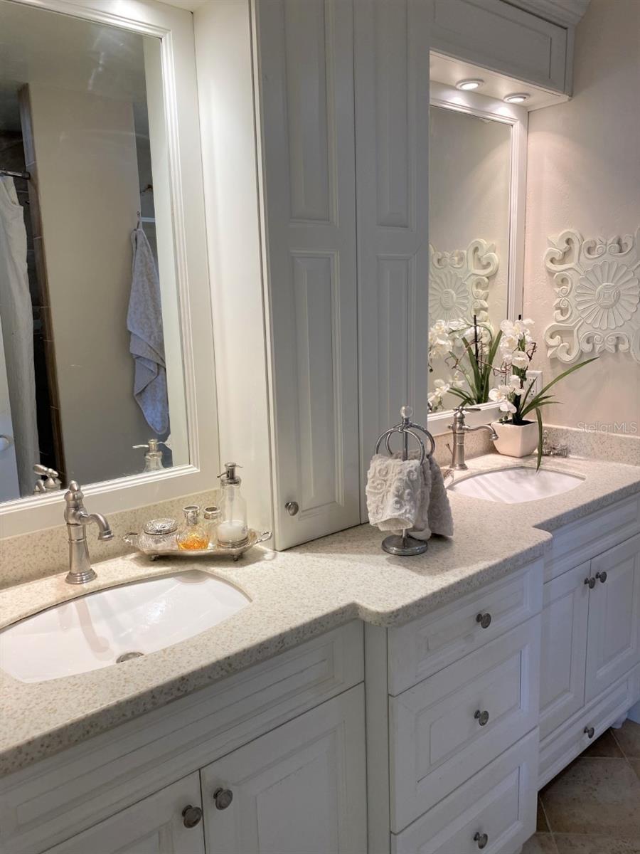 Venetian Villas - Residential