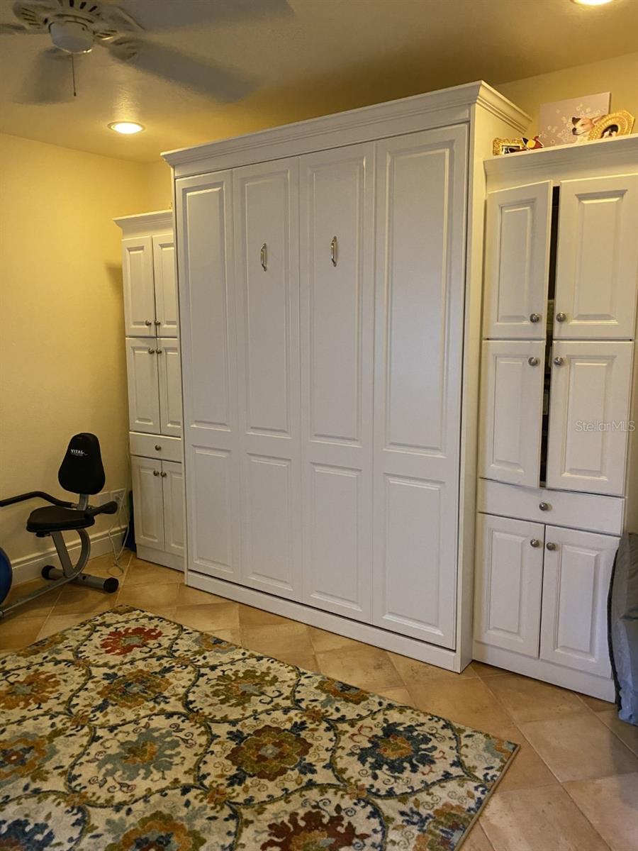 Venetian Villas - Residential