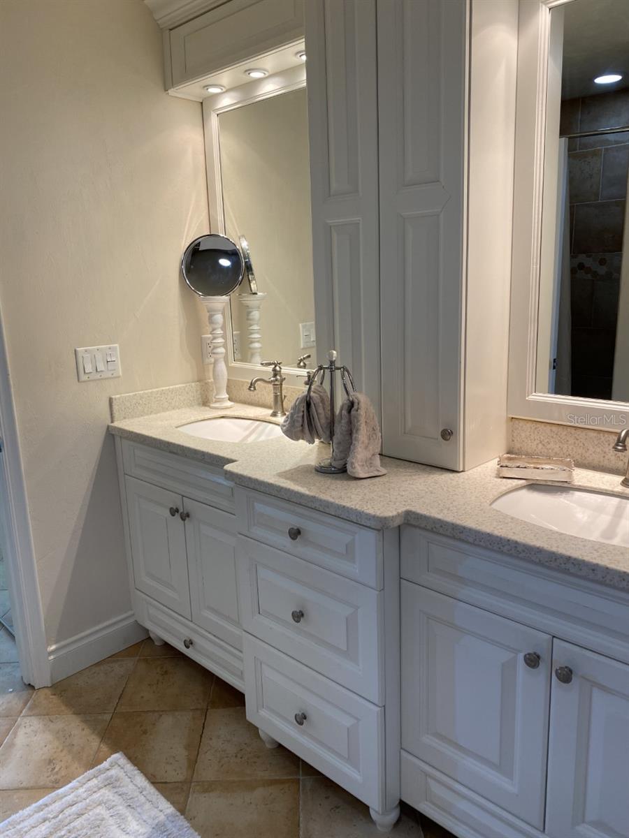 Venetian Villas - Residential