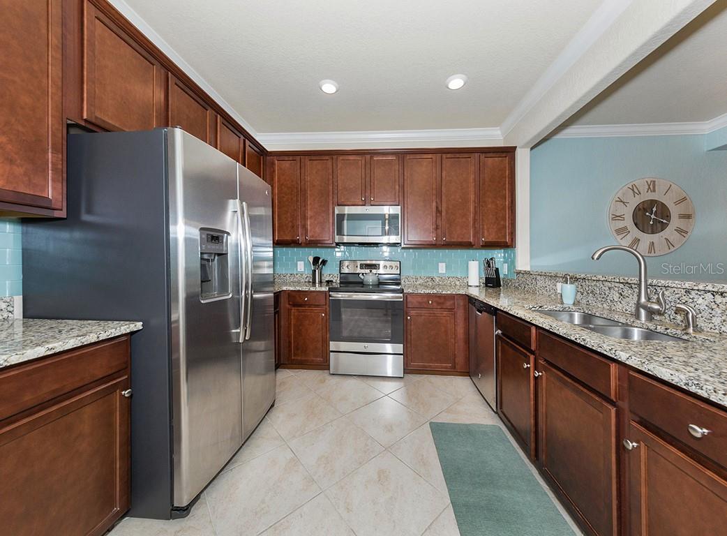 GRAN PARADISO - Residential Lease