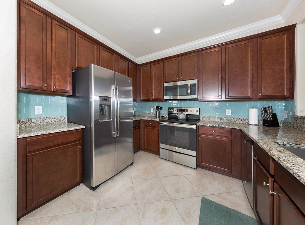 GRAN PARADISO - Residential Lease