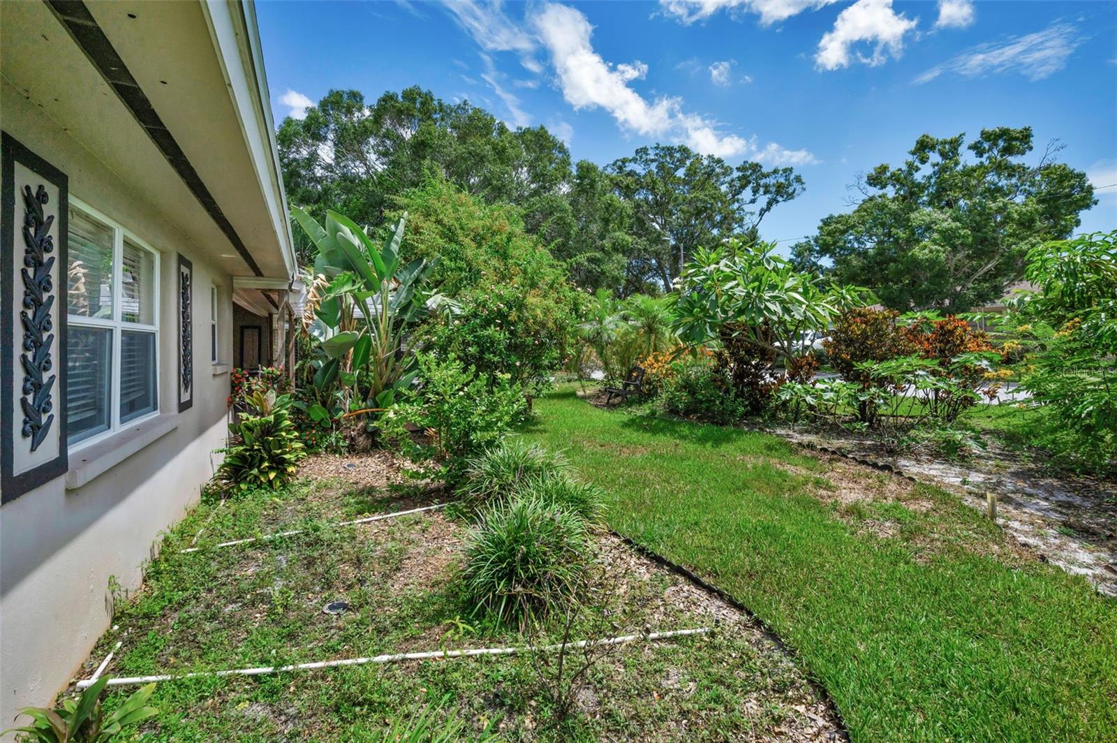 1874 BELLEMEADE DRIVE