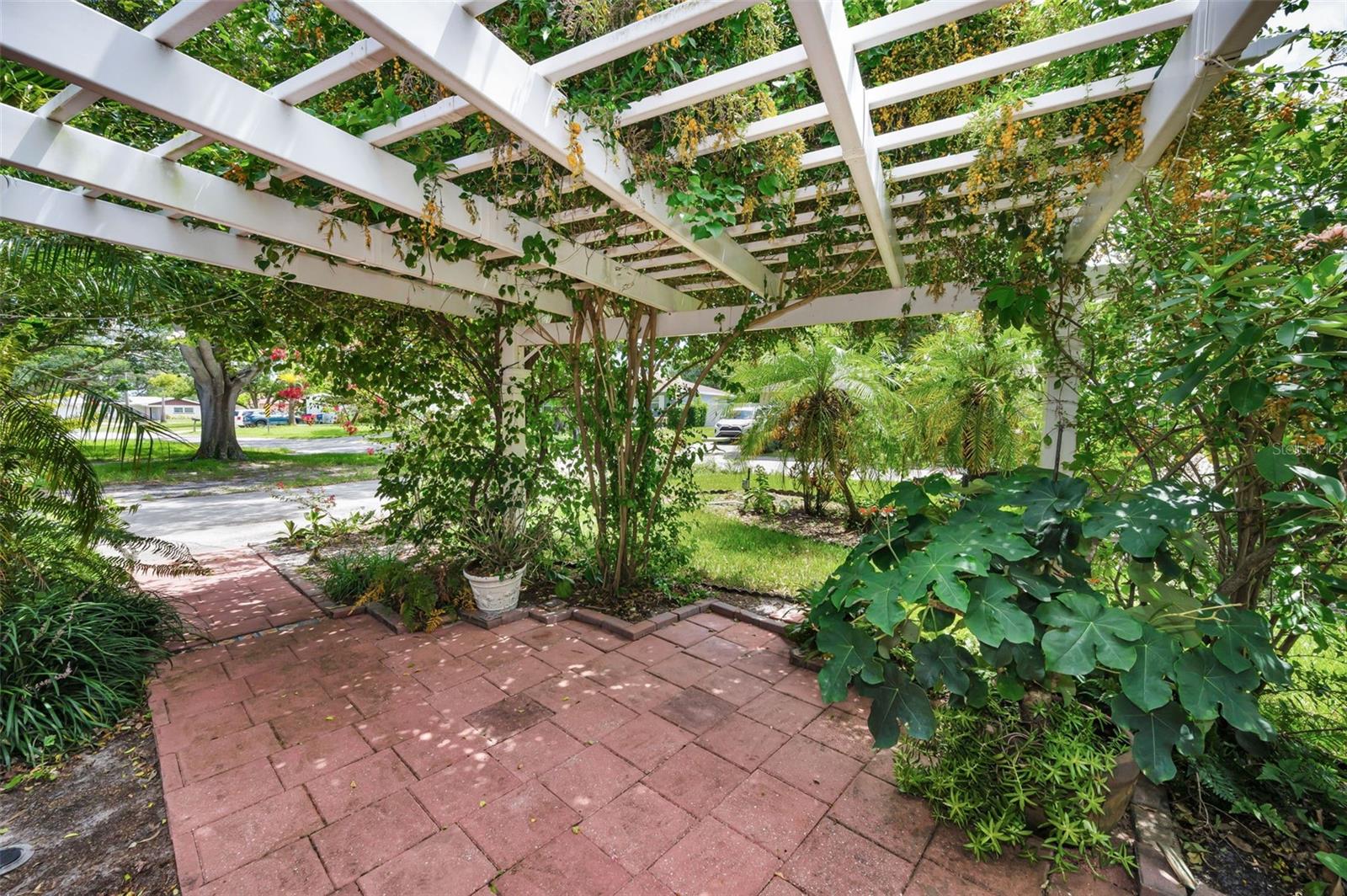 1874 BELLEMEADE DRIVE
