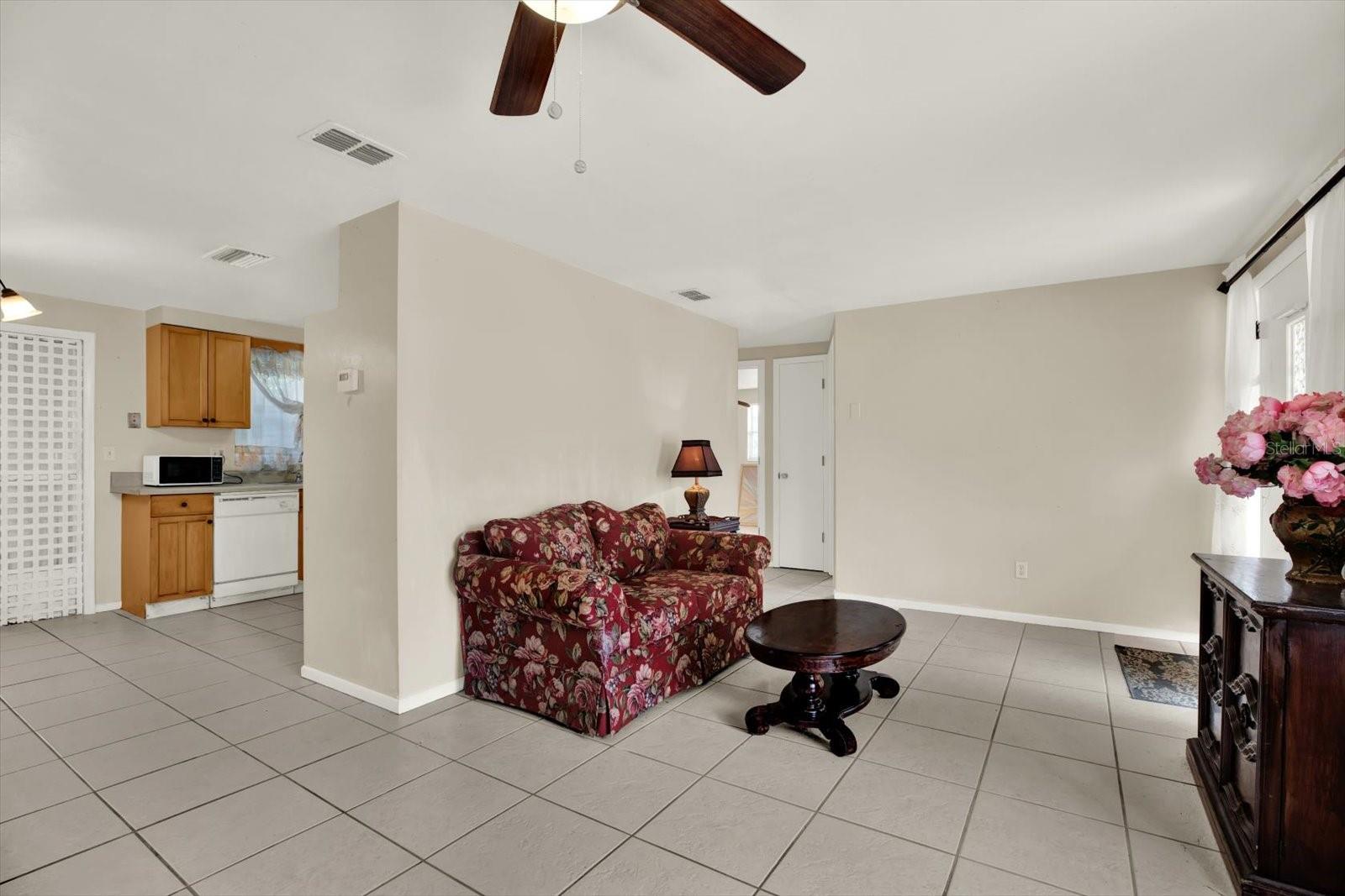 4737 LONGWOOD AVE
