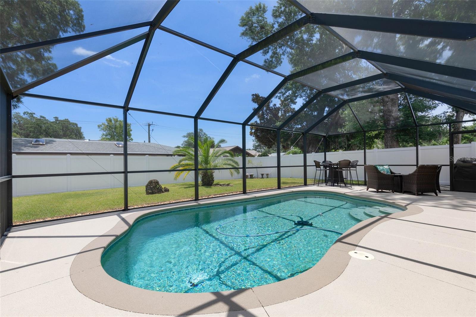 12 FERNWOOD LANE