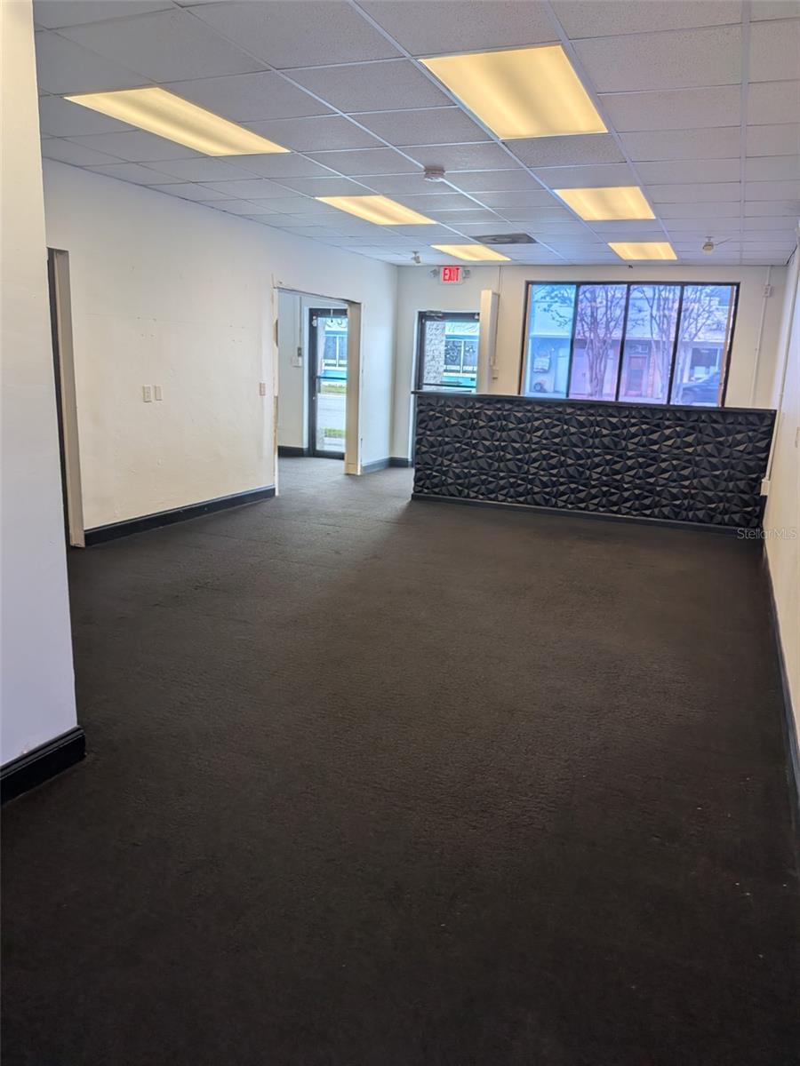 PINELLAS PARK - Commercial Lease