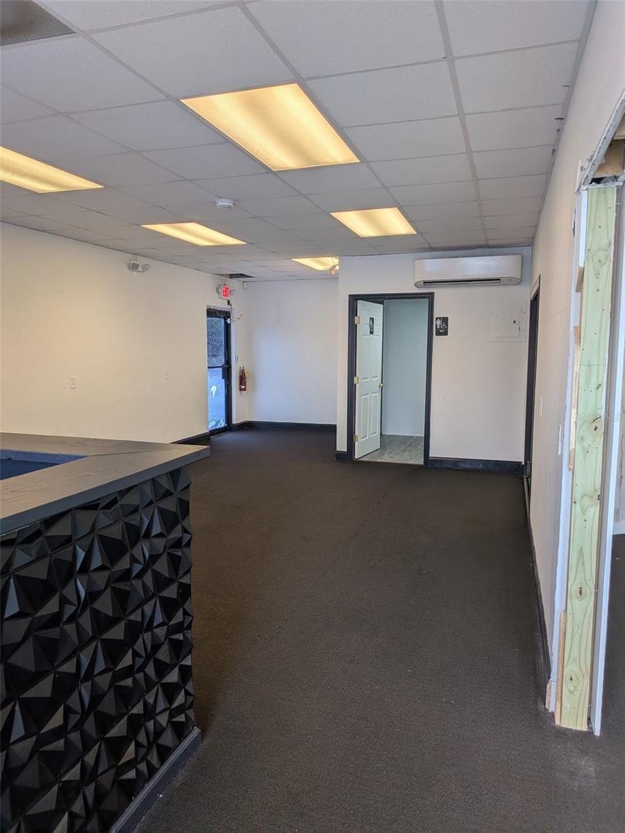 PINELLAS PARK - Commercial Lease