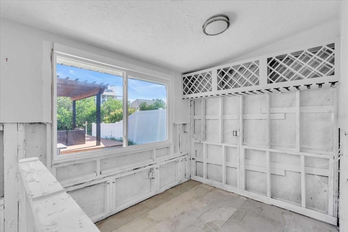 ALFORD & VOWELLS - Residential