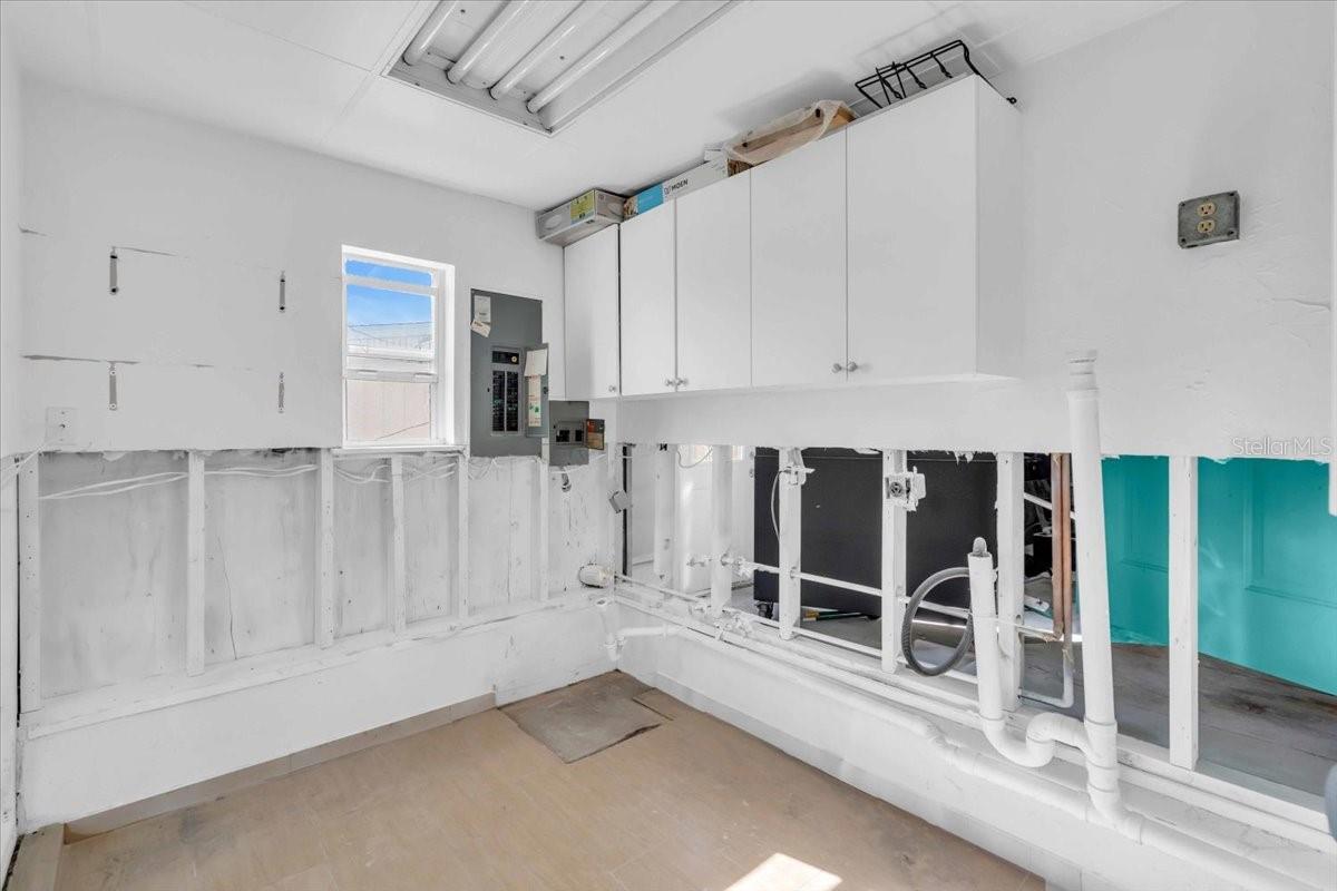 ALFORD & VOWELLS - Residential