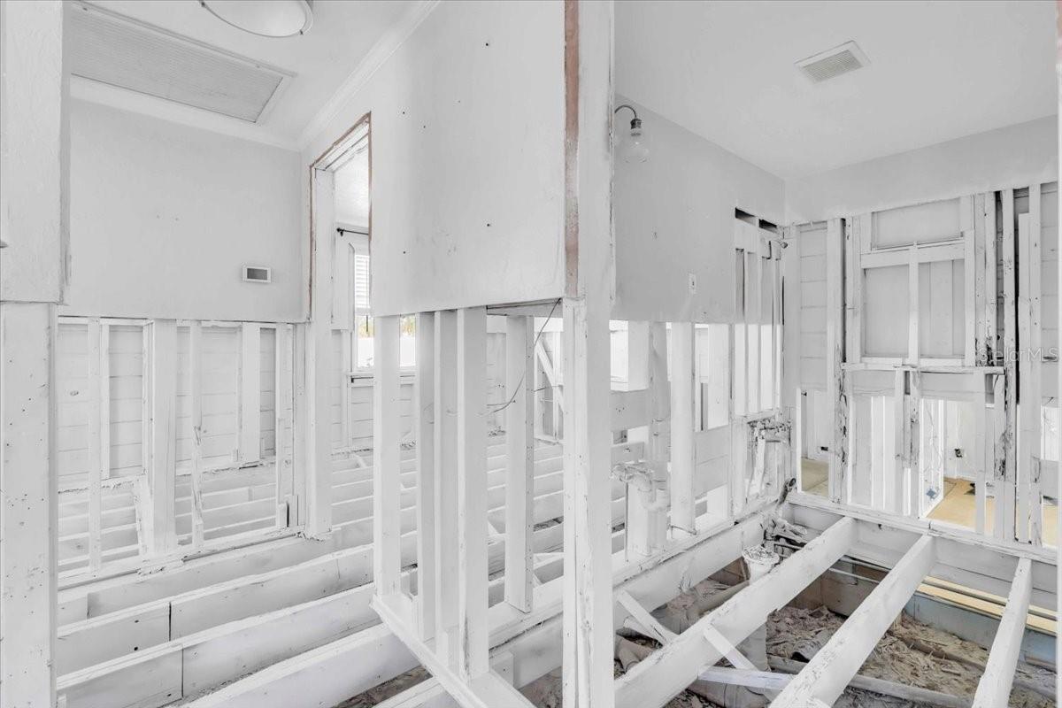 ALFORD & VOWELLS - Residential