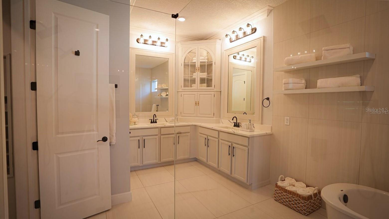 WATERMARK PH 4 - Residential