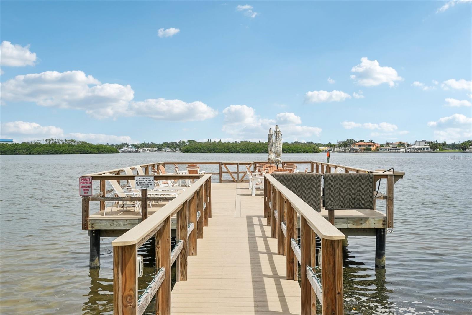 SHORE CREST BLDG - Residential