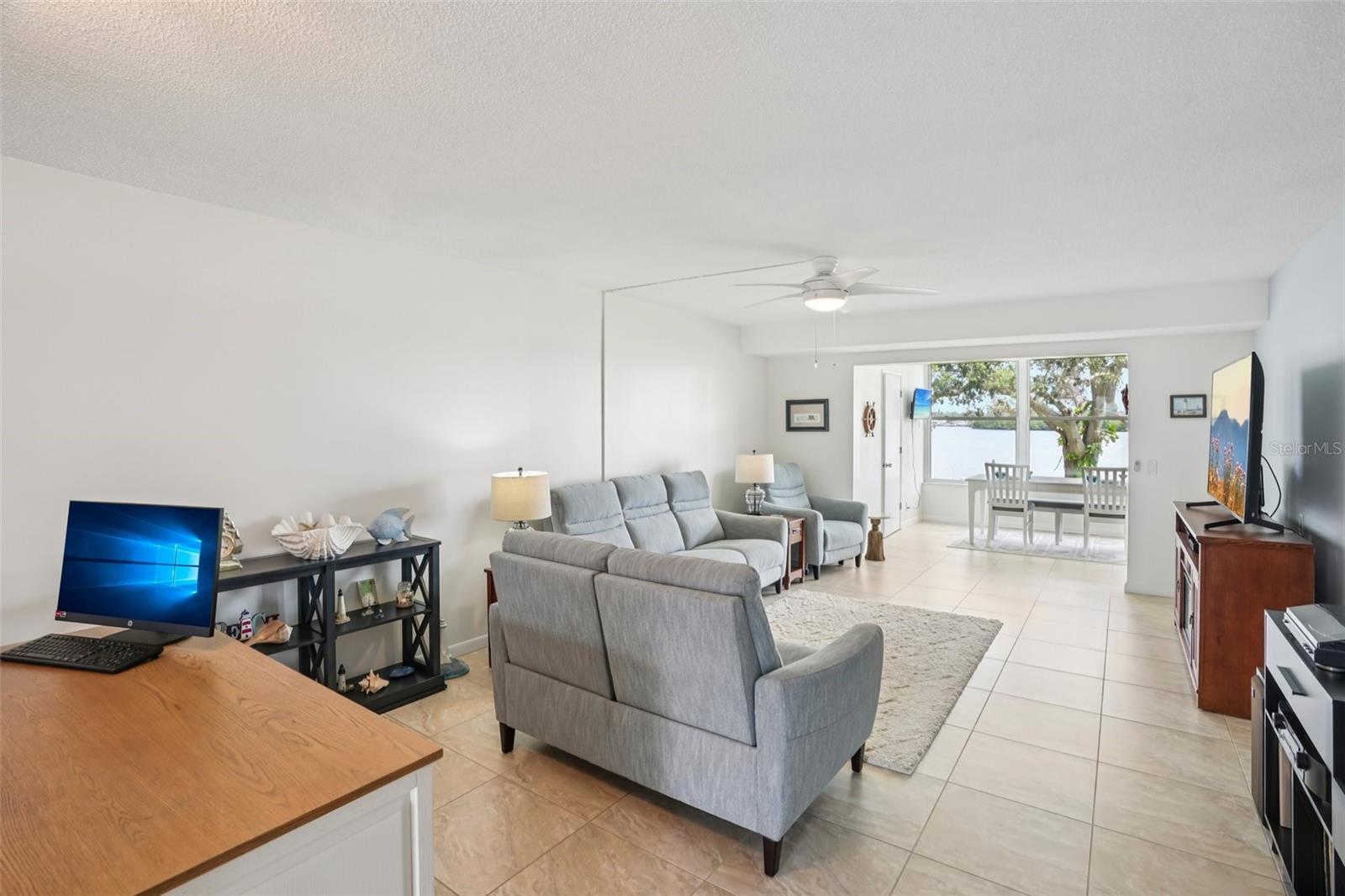 SHORE CREST BLDG - Residential