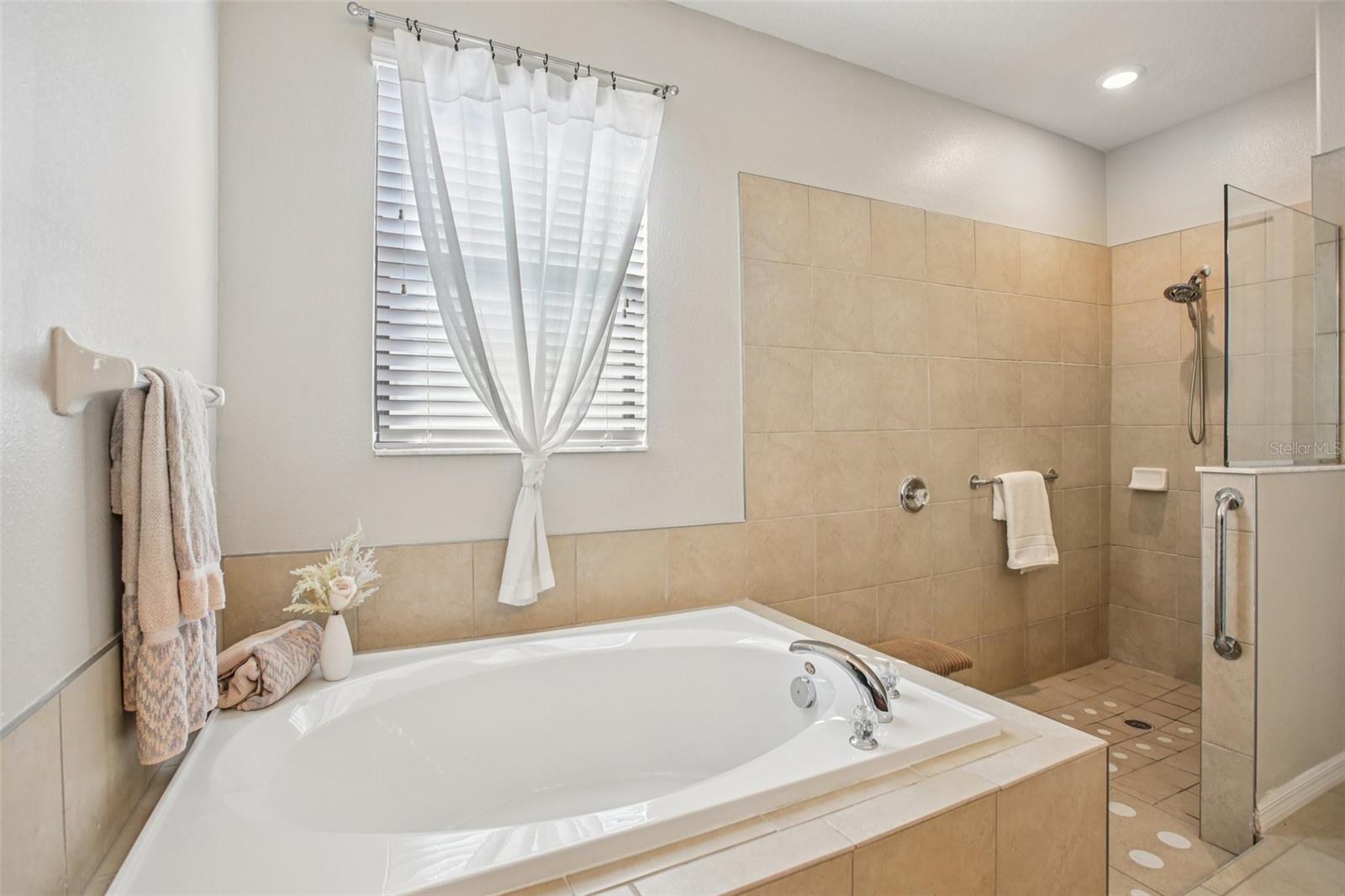 SILVERADO RANCH SUB - Residential