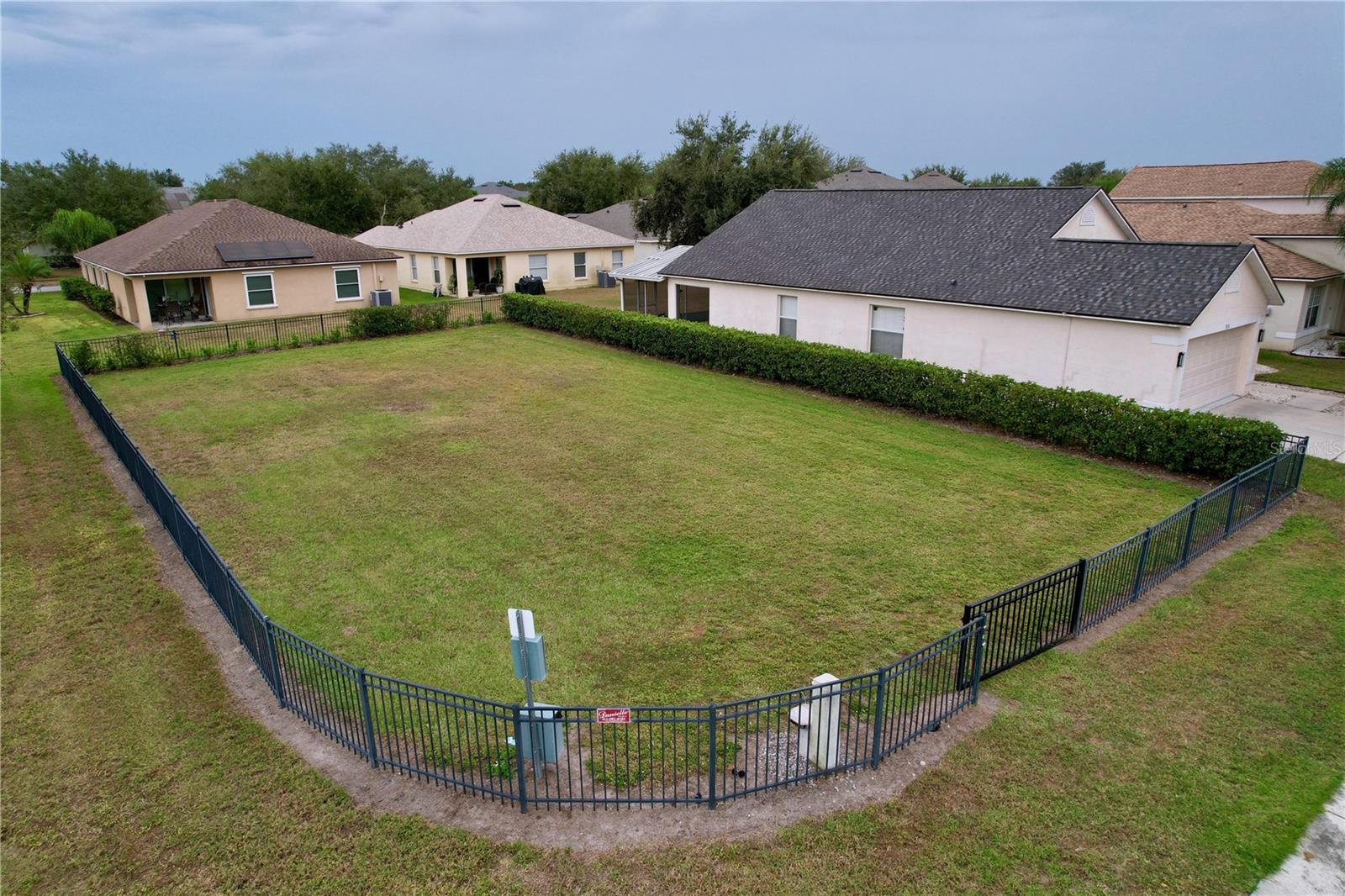 CARRIAGE POINTE PH 1 - Residential