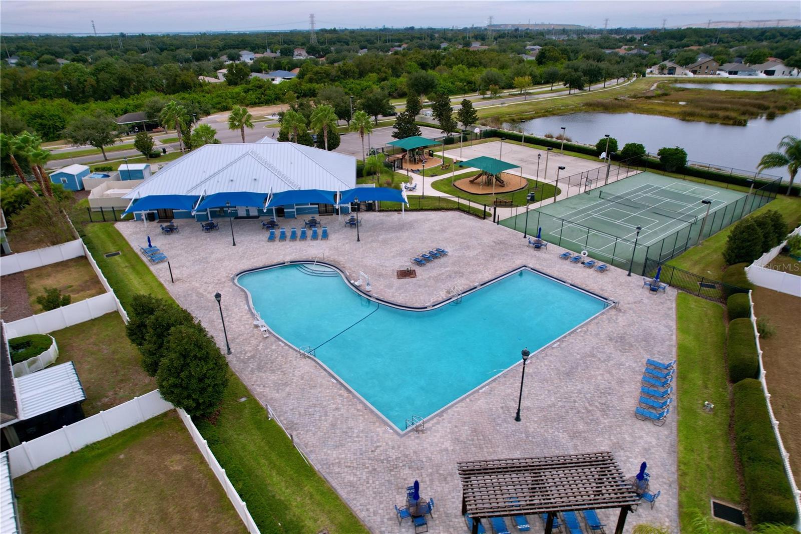 CARRIAGE POINTE PH 1 - Residential