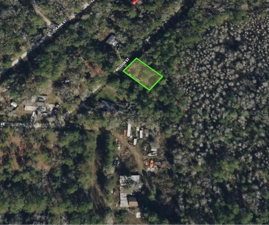 MOON LAKE ESTATES - Land