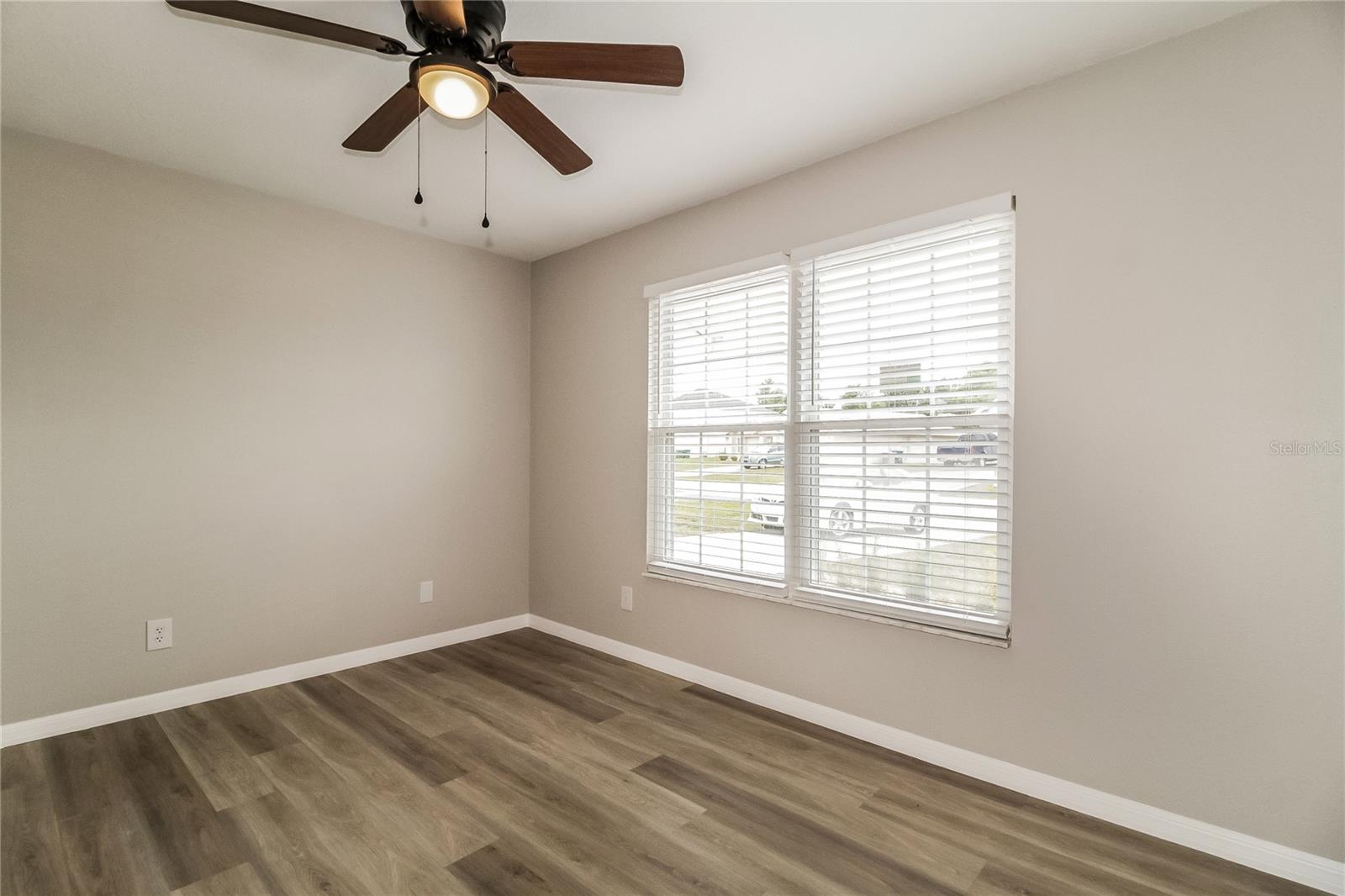 DELTONA LAKES UNIT 43 - Residential Lease