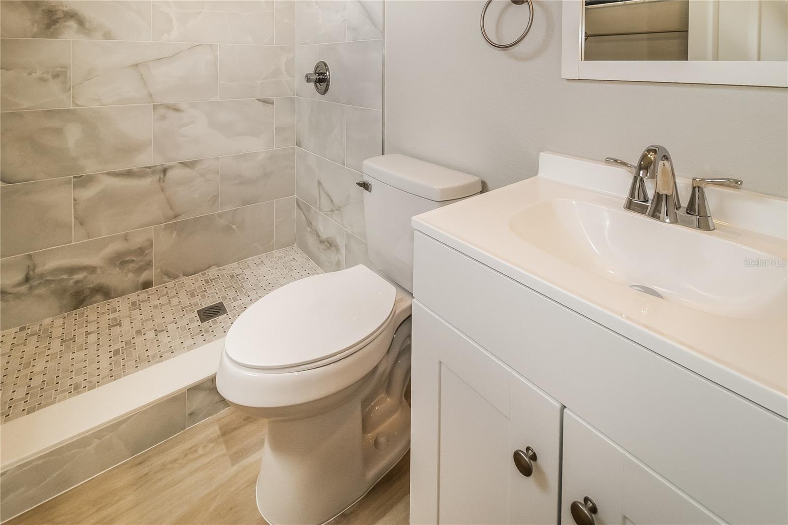 DELTONA LAKES UNIT 43 - Residential Lease