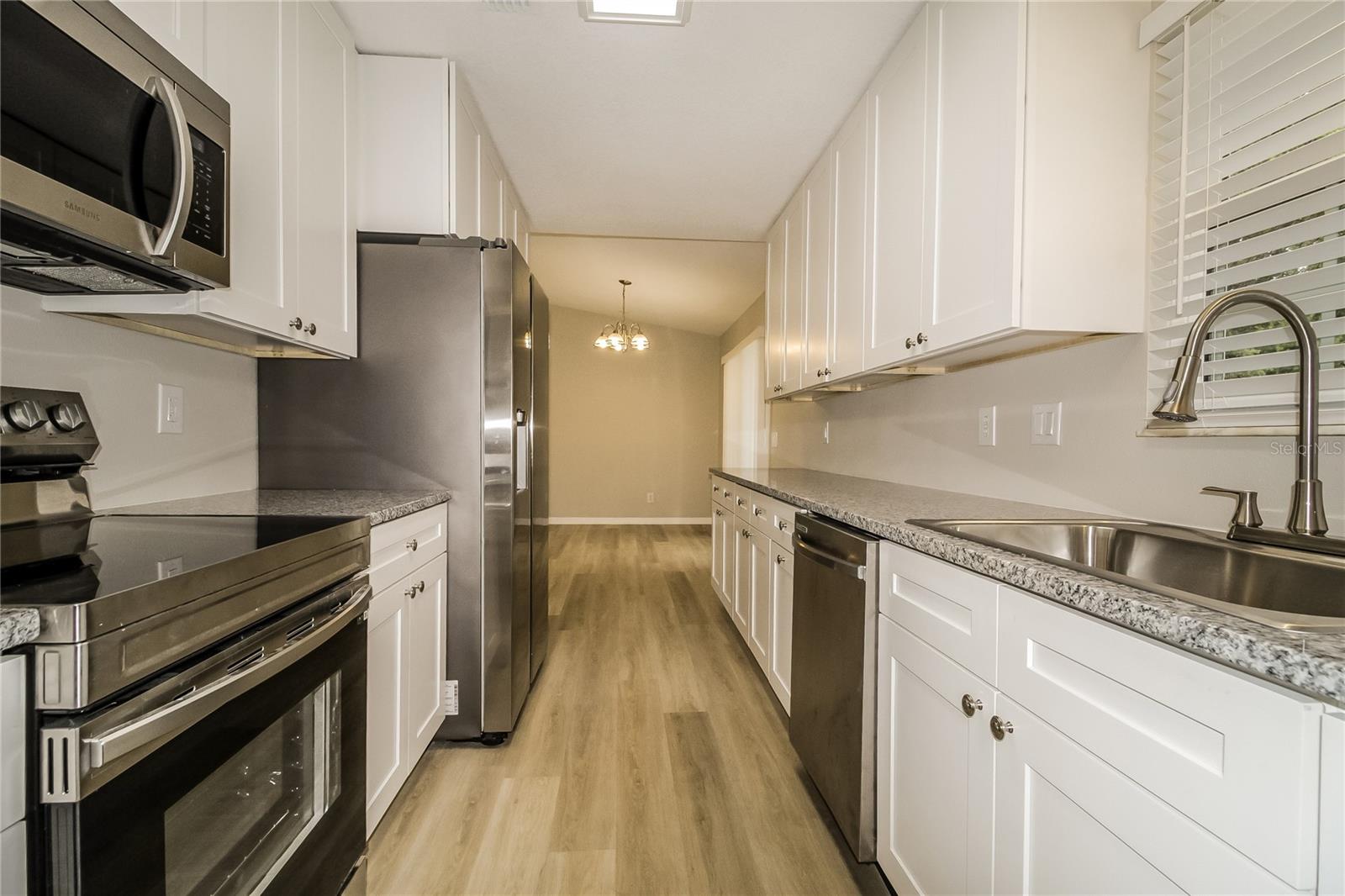 DELTONA LAKES UNIT 43 - Residential Lease