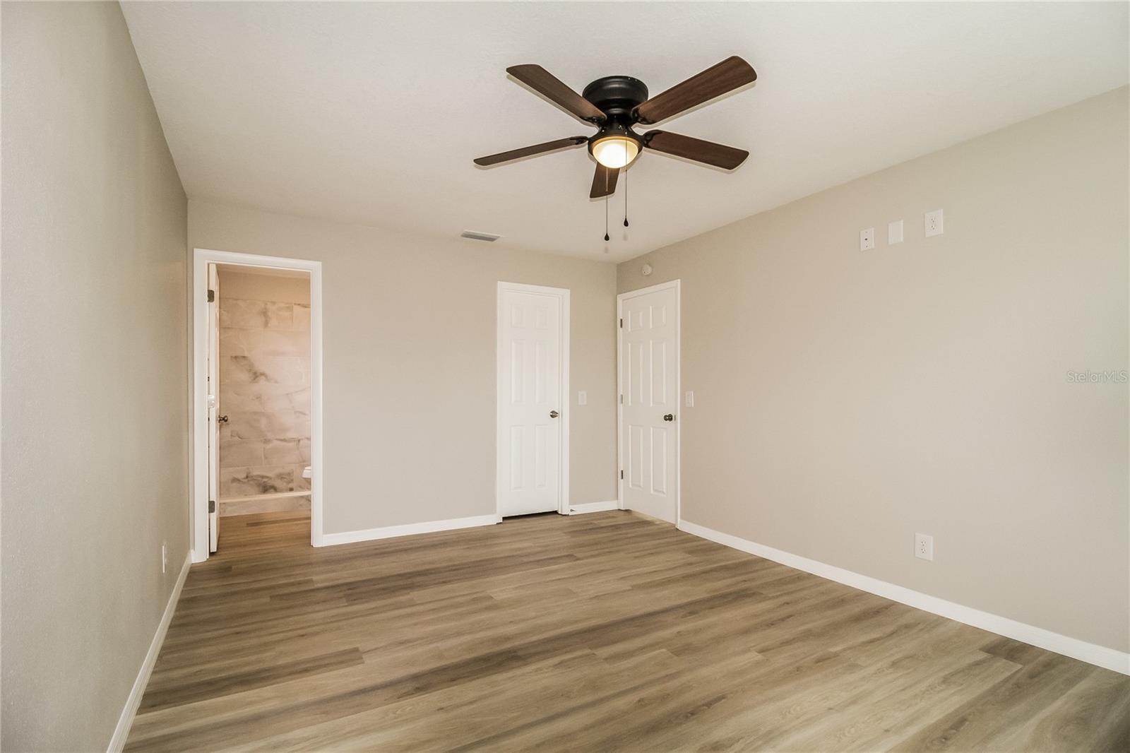 DELTONA LAKES UNIT 43 - Residential Lease