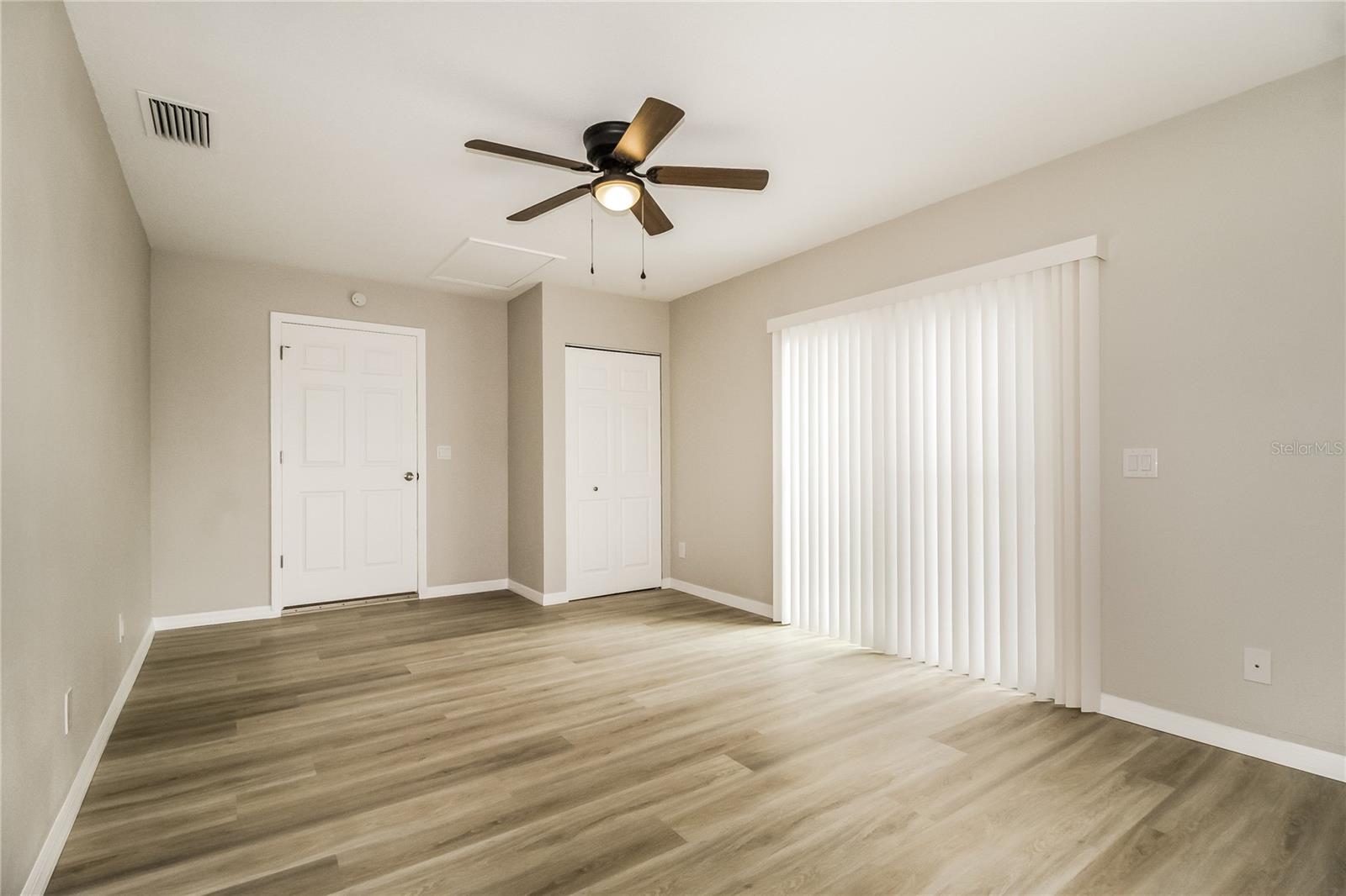 DELTONA LAKES UNIT 43 - Residential Lease