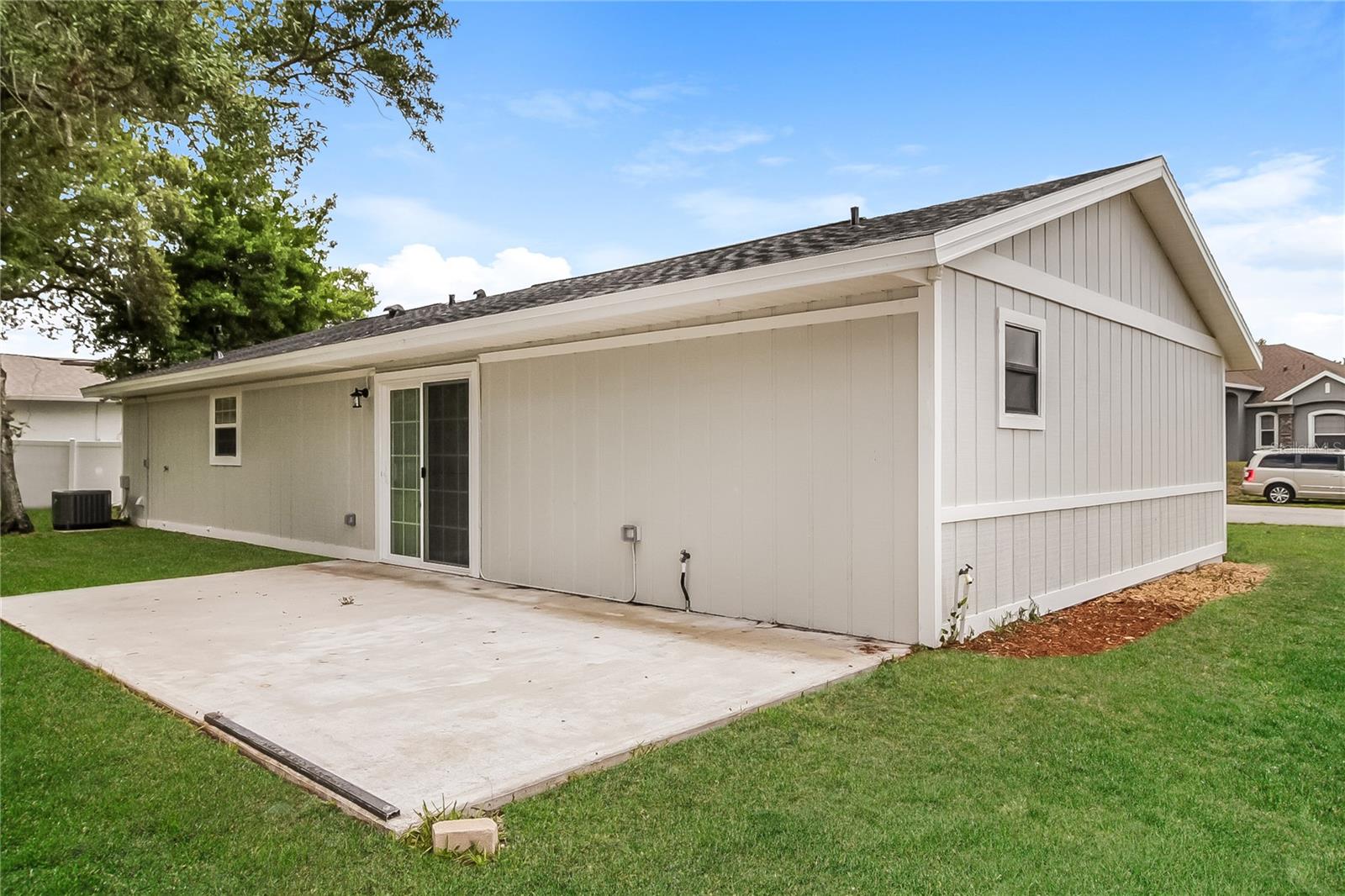 DELTONA LAKES UNIT 43 - Residential Lease