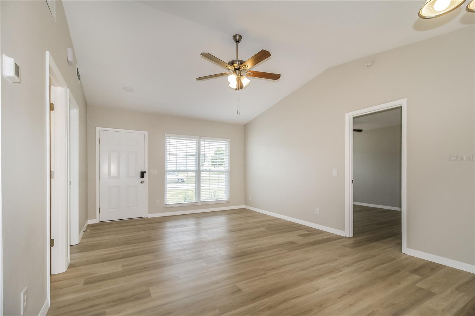 DELTONA LAKES UNIT 43 - Residential Lease