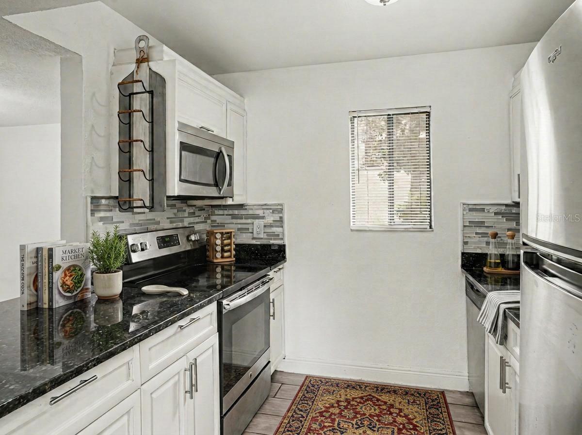 WIMBLEDON PARK CONDO 01 - Residential