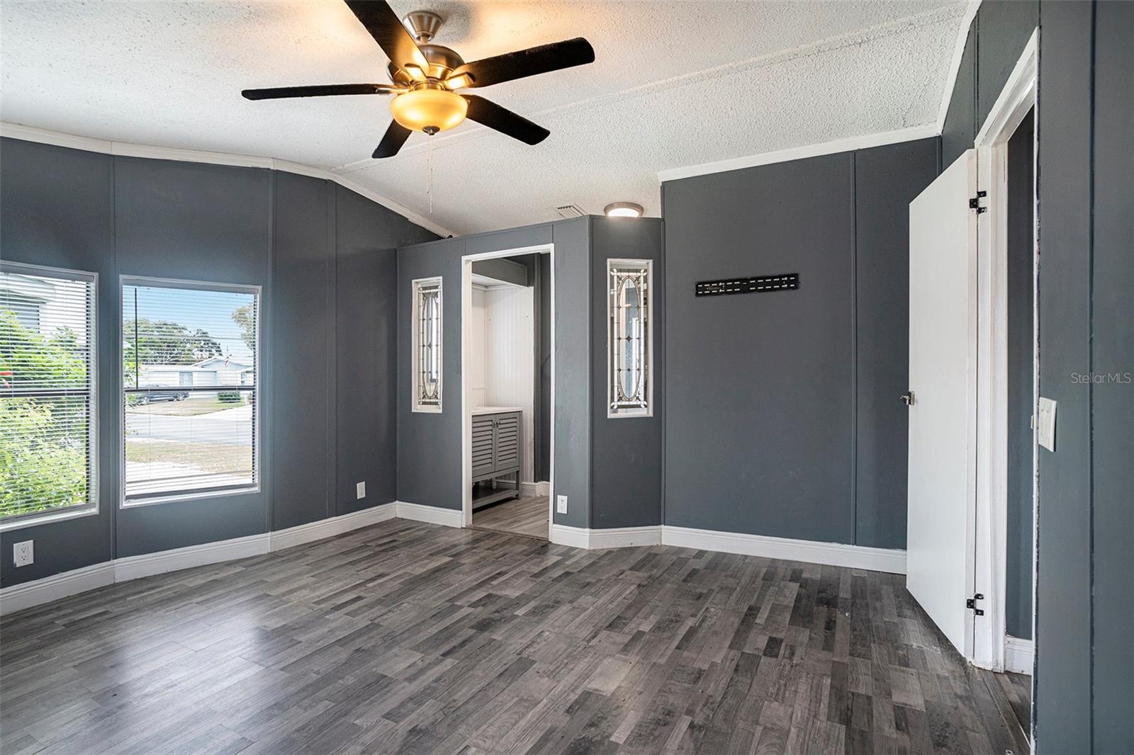 TIMBER LAKE ESTATES - Residential