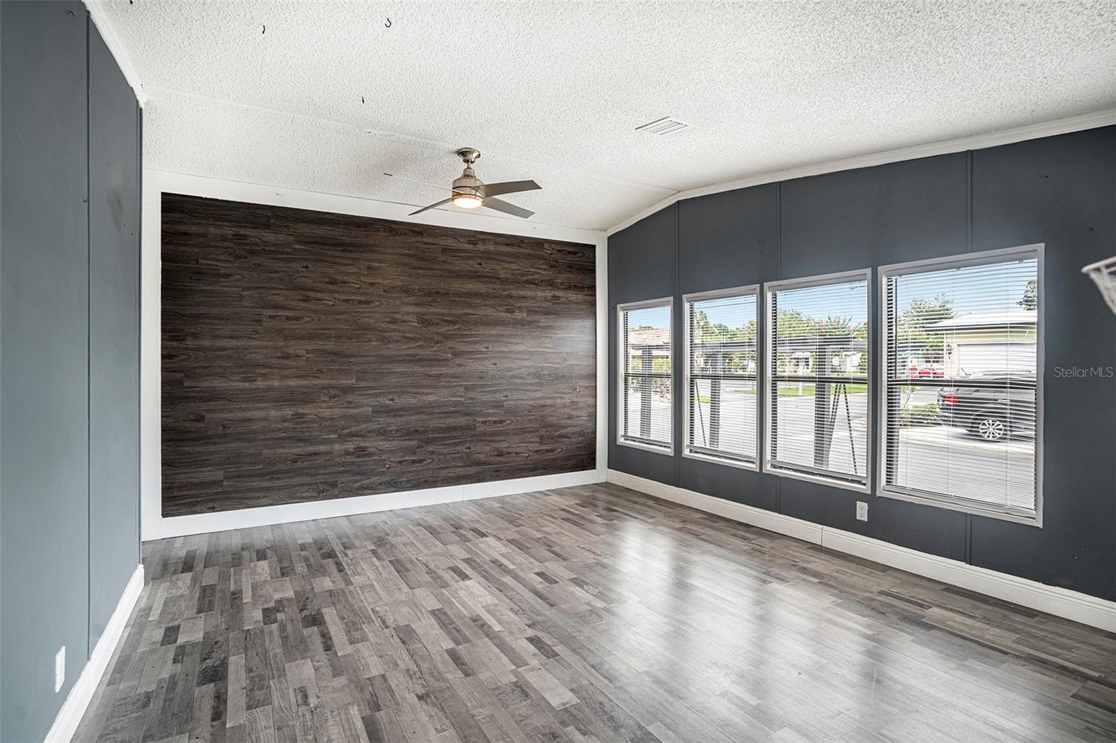 TIMBER LAKE ESTATES - Residential