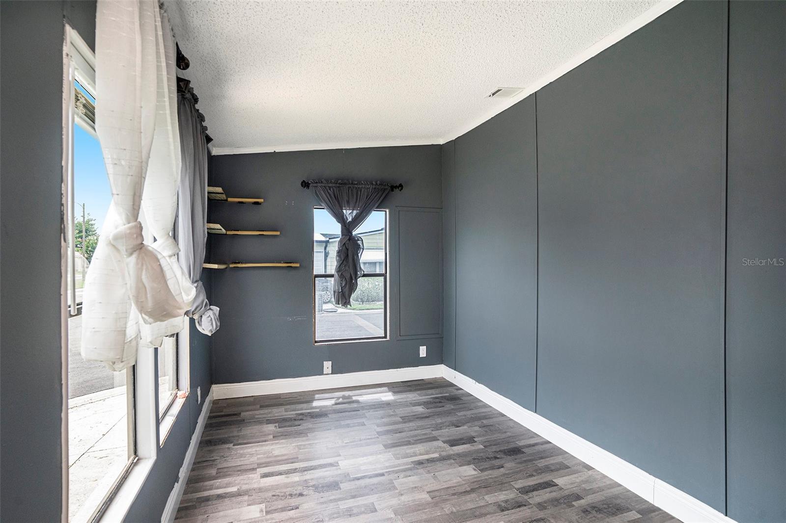 TIMBER LAKE ESTATES - Residential