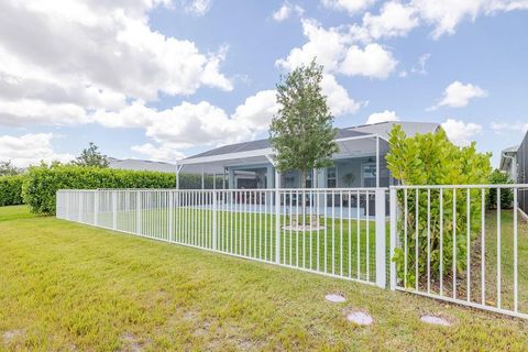 A home in PORT ST LUCIE