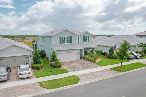 A home in PORT ST LUCIE