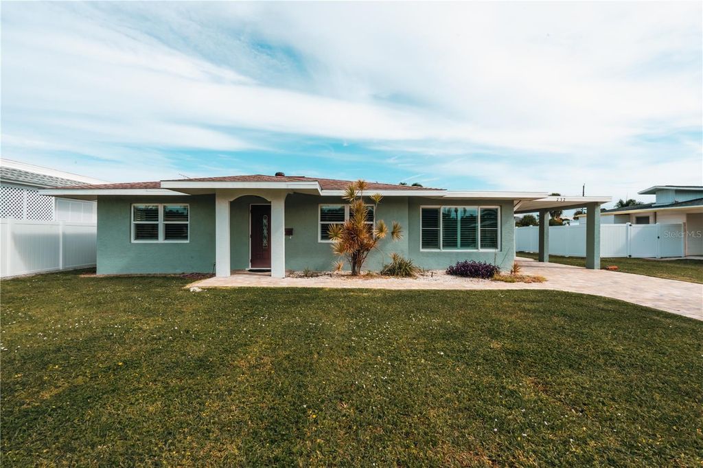 Photo of 232 Fiesole Street, Venice, FL 34285 (MLS # N6139414)