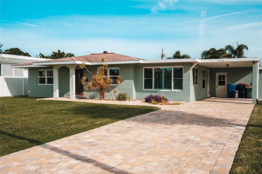 Photo of 232 Fiesole Street, Venice, FL 34285 (MLS # N6139414)