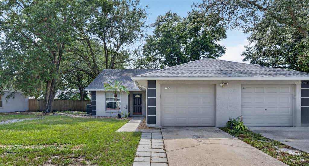Photo of 117 Shady Oak Lane, Oviedo, FL 32765 (MLS # O6429032)