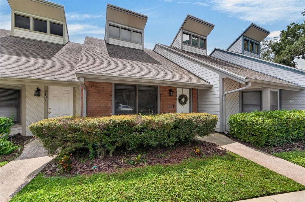 Photo of 5205 Oak Charter Court, Temple Terrace, FL 33617 (MLS # TB8549806)