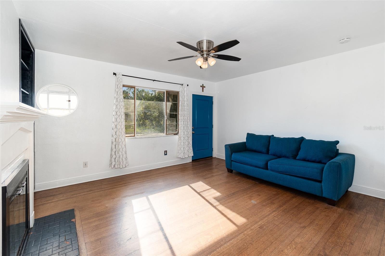 131 N CENTRAL AVENUE