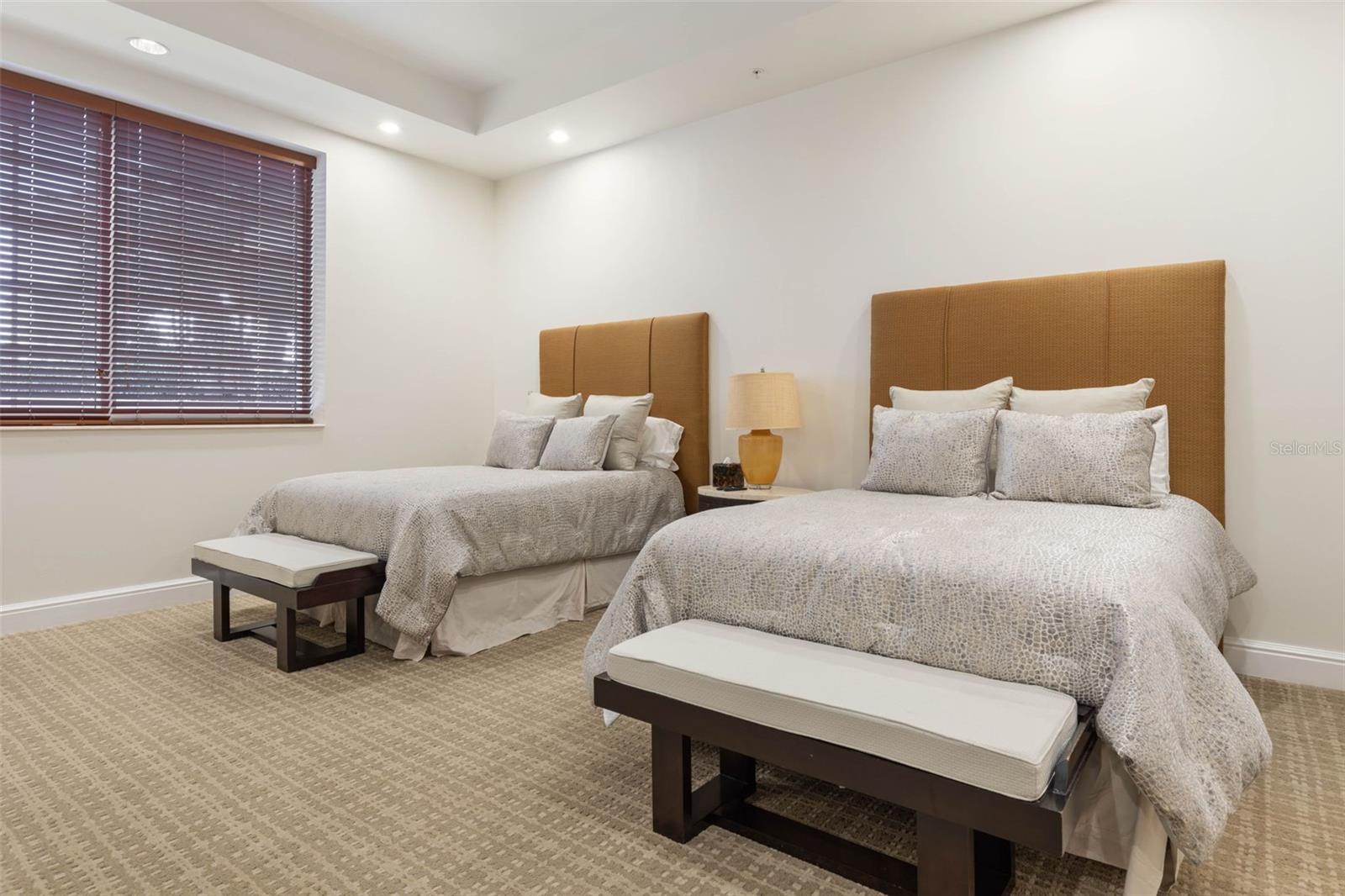 HAMMOCK DUNES - Residential